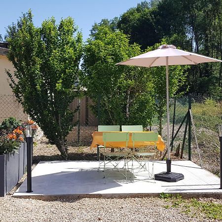 Agreable Petite Maison Proche Joigny Chamvres Экстерьер фото