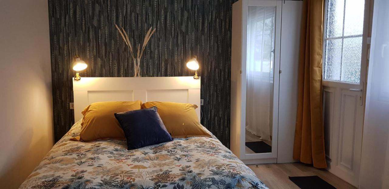 Agreable Petite Maison Proche Joigny Chamvres Экстерьер фото